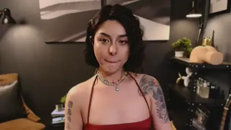 callmeLUNA webcam model stream image