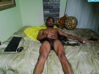 petetyn webcam model stream image