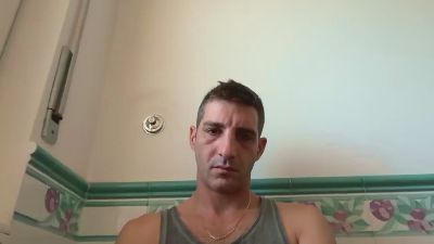 luck330 webcam model stream image