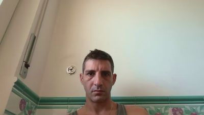 luck330 webcam model stream image