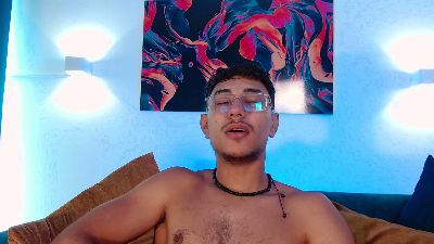 VezxX webcam model stream image