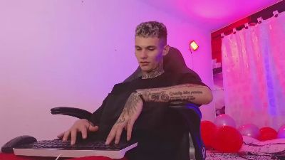 Stuart_Boy_ webcam model stream image