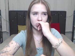 Lera Boston webcam model stream image