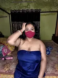 Smile-quien webcam model stream image