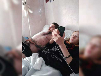 TwoSpaces webcam model stream image