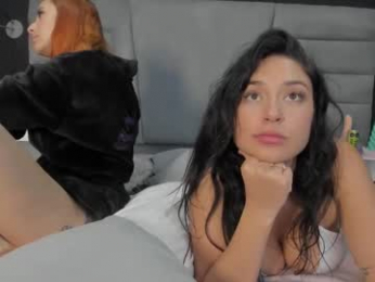 maee_angels webcam model stream image
