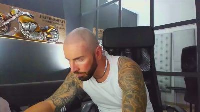 AronGrant webcam cam4 model stream image