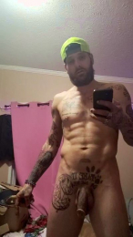 DaddyGator1 webcam model stream image