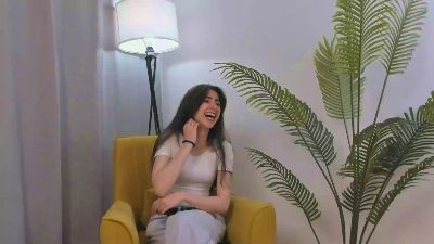 AlbertaHayley webcam model stream image