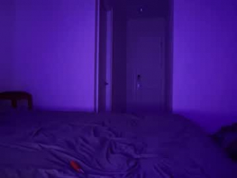 avaowenss webcam model stream image