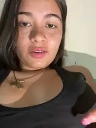 Kloe_1223 webcam model stream image
