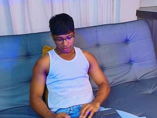 Cassian Gold webcam model stream image
