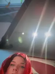 RiriRoseey webcam model stream image