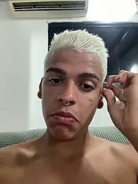 MrLeoLatino webcam model stream image