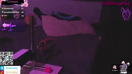 DarkBunnyPlay webcam model stream image