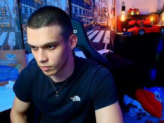 Ridge Hunter webcam model stream image