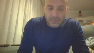 snefru042 webcam model stream image
