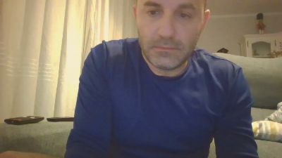 snefru042 webcam model stream image