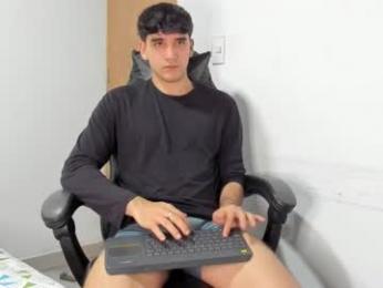 leo_jones389 webcam model stream image