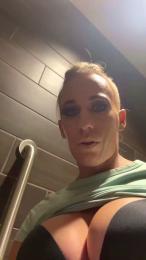 Karmall webcam model stream image