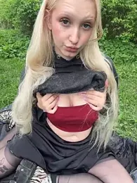 Mila_NoRules webcam model stream image
