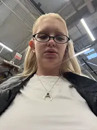 Mila_NoRules webcam model stream image