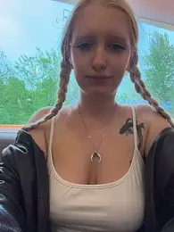 Mila_NoRules webcam model stream image