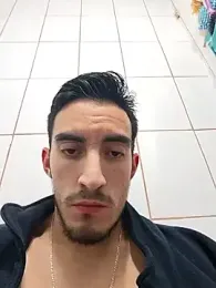 TommyMomentum webcam model stream image