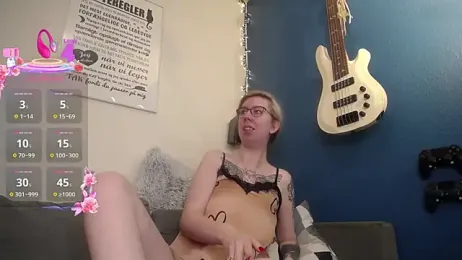 TattooedGirlDK webcam model stream image