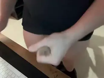 Mr_bloondBr webcam model stream image