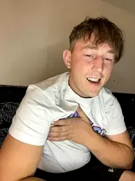 Valy2000 webcam model stream image