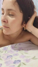 Brandypink webcam model stream image