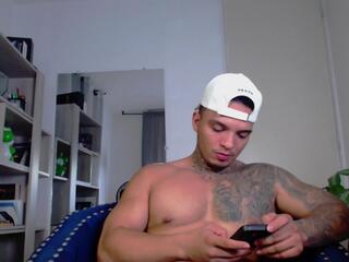 Matius Coslink webcam model stream image