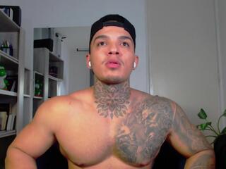 Matius Coslink webcam model stream image