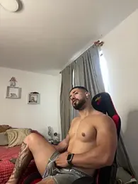 Ezzio_Scolaro webcam model stream image