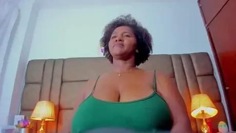 AliciaMiilf webcam model stream image