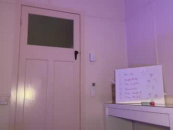 cuddlymoana chaturbate stream image