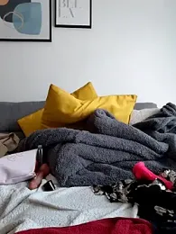 la_petite_prunette69 stripchat stream image