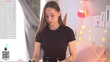 LouiseLebeI stripchat stream image