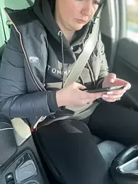 YoungHotMom_ stripchat stream image