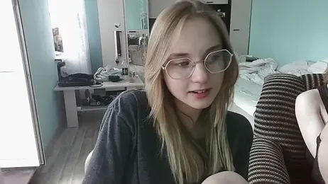emolina1337 stripchat stream image
