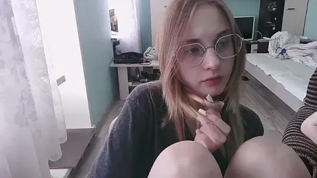emolina1337 stripchat stream image