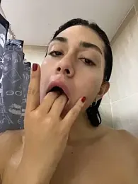 LaanaCooper stripchat stream image