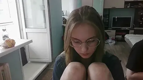 emolina1337 stripchat stream image