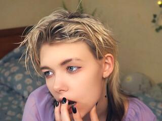 Odelyna Curless flirt4free stream image