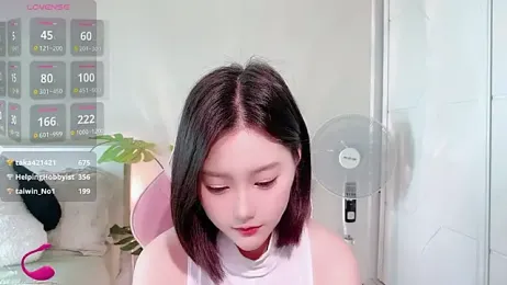 Dennielle- stripchat stream image