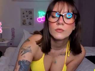 marinalovesyou camsoda stream image