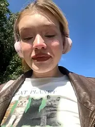 Honey___Hot stripchat stream image