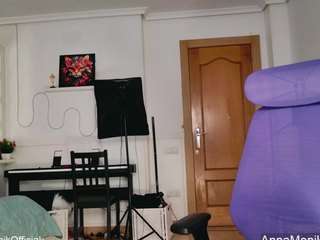 anna-monik camsoda stream image