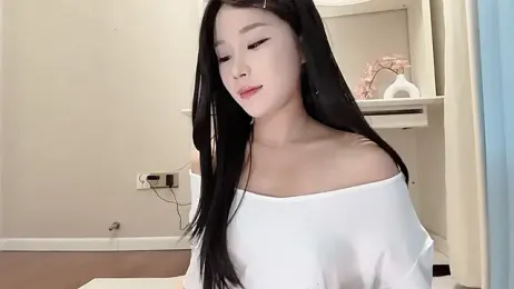sililis stripchat stream image